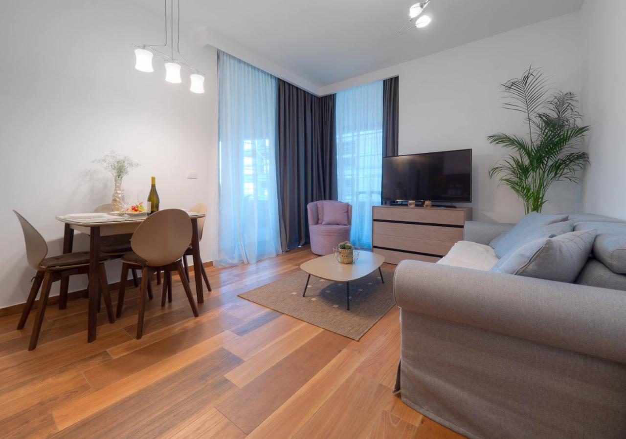 Apartament Garden Azure *