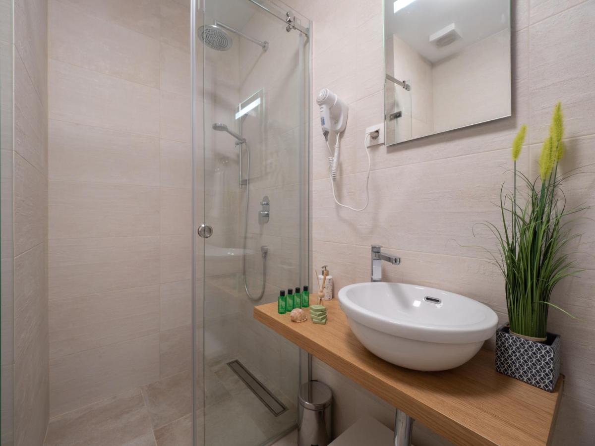 Garden Azure Apartament