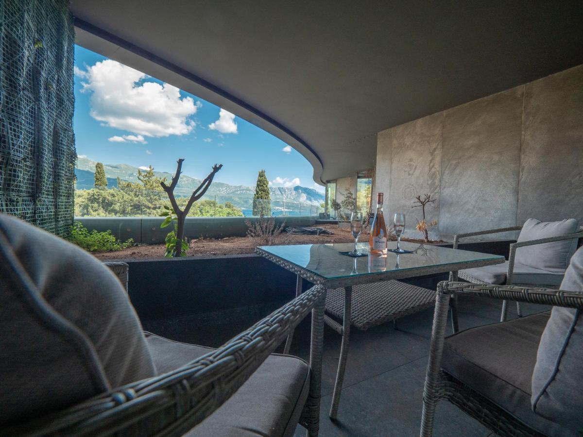 Garden Azure Apartment Budva