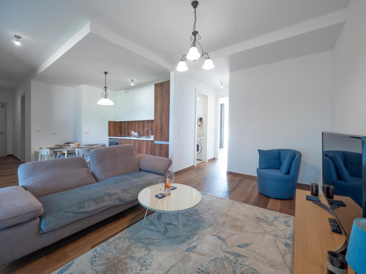 Apartament Garden Azure *